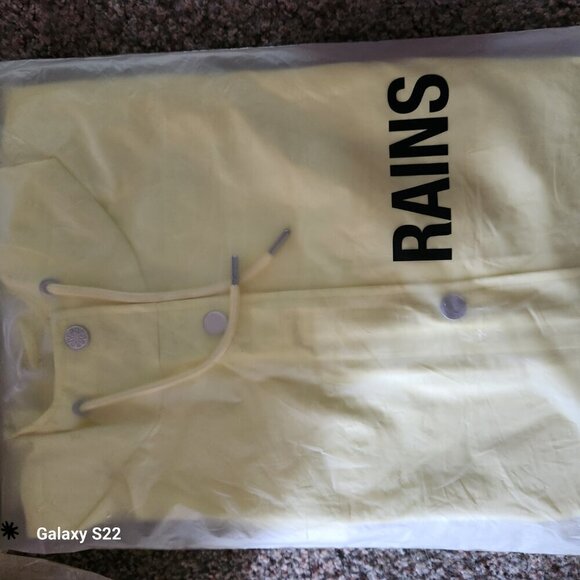 Rains New Belted Curve Jacket in Straw Yellow, NWT. Various - Picture 8 of 8
